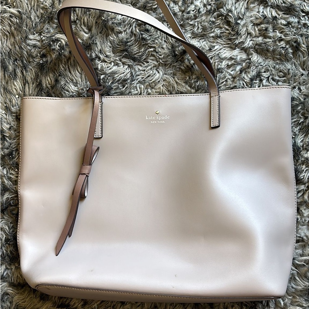 Kate spade tote (OBO)